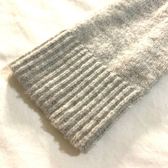 Forever 21 - Grey sweater with open back bow tied - Picture 2 of 3